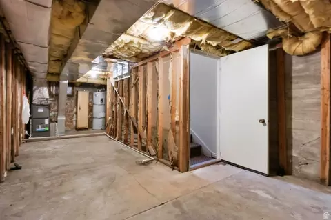 Entry Way - 5004 E Wasatch Resort Rd, Sandy, UT 84092 photo 1 of 2