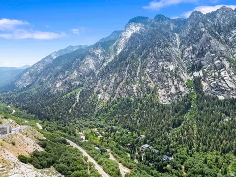 View/Area - 5004 E Wasatch Resort Rd, Sandy, UT 84092 photo 9 of 9