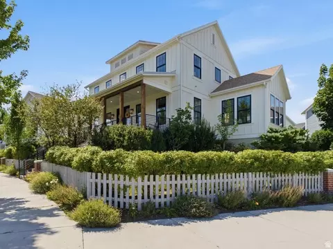 10634 S Split Rock Dr, South Jordan, UT 84009