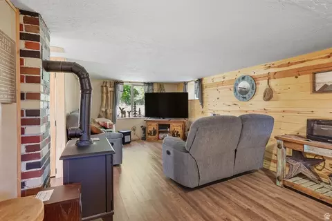 Living - 667 N Rapid Rd, Inkom, ID 83245 photo 3 of 3