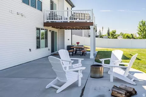 Exterior - 247 S 980 E, Smithfield, UT 84335 photo 6 of 11