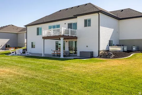 Exterior - 247 S 980 E, Smithfield, UT 84335 photo 11 of 11