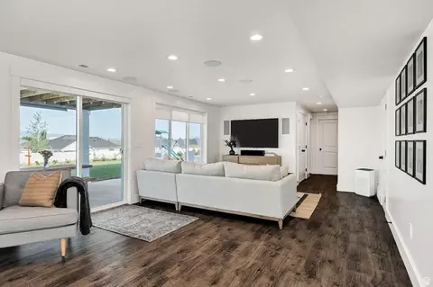Living - 247 S 980 E, Smithfield, UT 84335 photo 5 of 5
