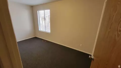 Bedroom - 704 S Orchard Dr, Bountiful, UT 84010 photo 9 of 15