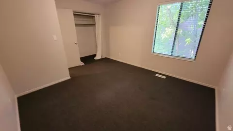 Bedroom - 704 S Orchard Dr, Bountiful, UT 84010 photo 11 of 15