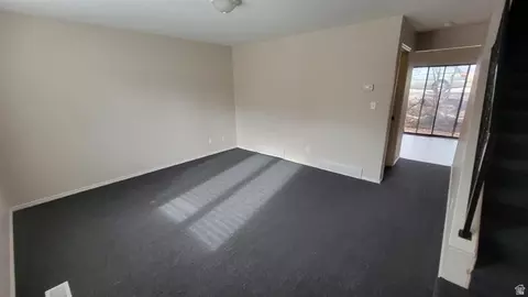 Living - 704 S Orchard Dr, Bountiful, UT 84010 photo 4 of 11