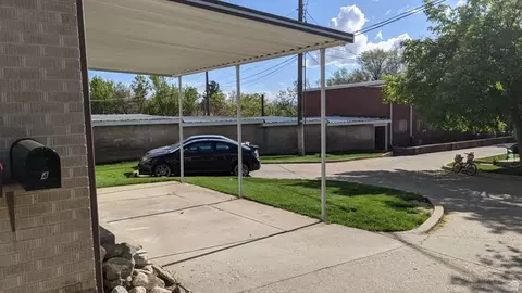 Exterior - 704 S Orchard Dr, Bountiful, UT 84010 photo 2 of 2