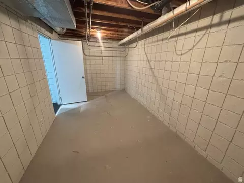 Other - 704 S Orchard Dr, Bountiful, UT 84010 photo 12 of 32
