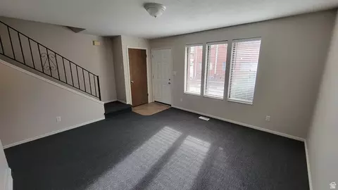 Living - 704 S Orchard Dr, Bountiful, UT 84010 photo 5 of 11