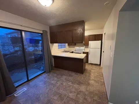 Kitchen - 704 S Orchard Dr, Bountiful, UT 84010 photo 4 of 4