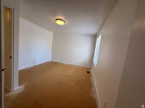 Bedroom - 704 S Orchard Dr, Bountiful, UT 84010 photo 3 of 15