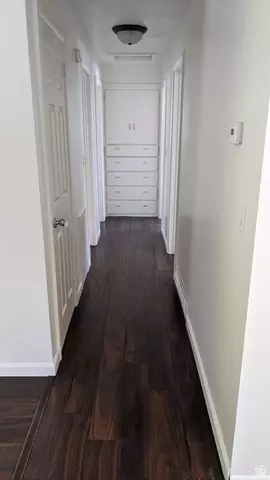 Entry Way - 704 S Orchard Dr, Bountiful, UT 84010 photo 8 of 9