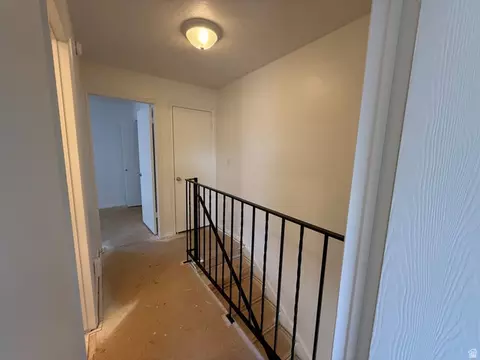 Entry Way - 704 S Orchard Dr, Bountiful, UT 84010 photo 1 of 9