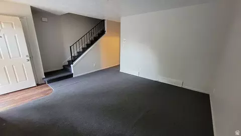 Living - 704 S Orchard Dr, Bountiful, UT 84010 photo 7 of 11