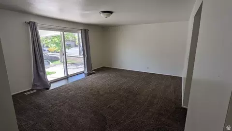 Living - 704 S Orchard Dr, Bountiful, UT 84010 photo 9 of 11