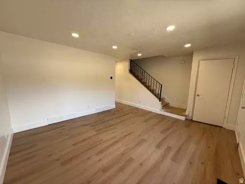 Living - 704 S Orchard Dr, Bountiful, UT 84010 photo 2 of 11
