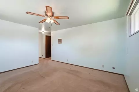 Bedroom - 3016 S Davis Blvd, Bountiful, UT 84010 photo 4 of 5