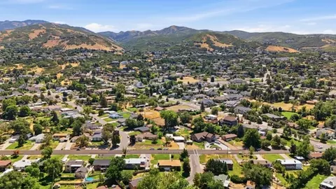 View/Area - 3016 S Davis Blvd, Bountiful, UT 84010 photo 5 of 6