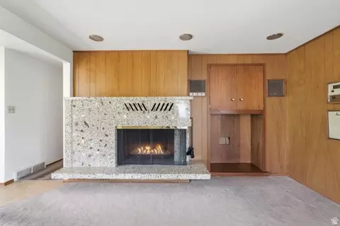 Living - 3016 S Davis Blvd, Bountiful, UT 84010 photo 3 of 4