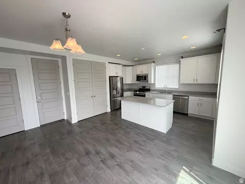 Kitchen - 6366 N Wanlass Hl E, Eagle Mountain, UT 84005 photo 2 of 3