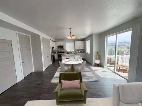 Dining - 6366 N Wanlass Hl E, Eagle Mountain, UT 84005 photo 1 of 1