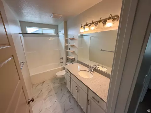 Bath - 6366 N Wanlass Hl E, Eagle Mountain, UT 84005 photo 2 of 7