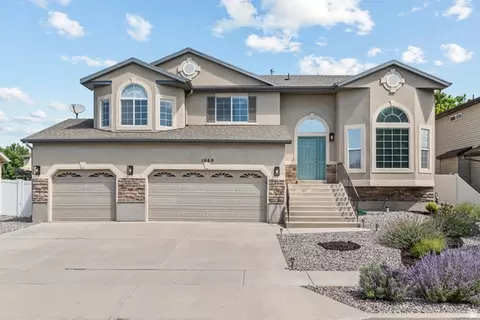 1060 W Oldham Dr N, North Salt Lake, UT 84054