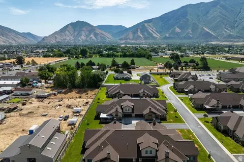 View/Area - 1722 W 200 S #A, Mapleton, UT 84664 photo 4 of 7