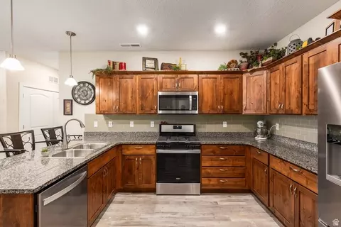 Kitchen - 1722 W 200 S #A, Mapleton, UT 84664 photo 1 of 4