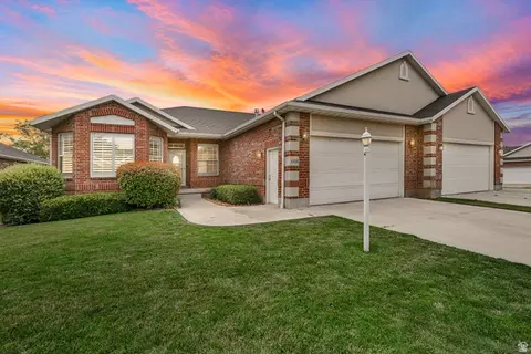 1155 W 2325 N, Layton, UT 84041