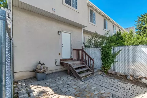 Exterior - 33 W 680 N, Orem, UT 84057 photo 4 of 6