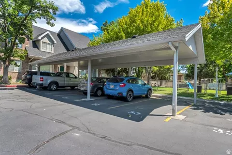 Exterior - 33 W 680 N, Orem, UT 84057 photo 5 of 6