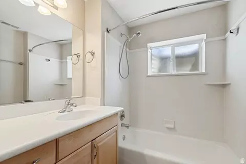 Bath - 33 W 680 N, Orem, UT 84057 photo 4 of 4