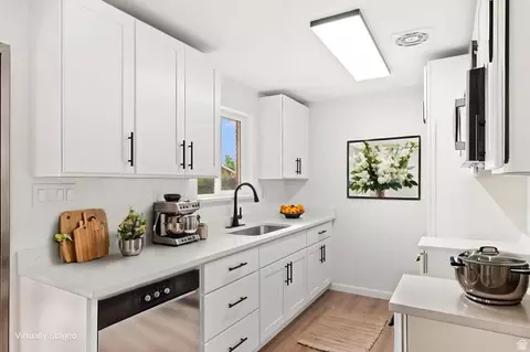 Kitchen - 24 S 800 E, Orem, UT 84097 photo 1 of 2