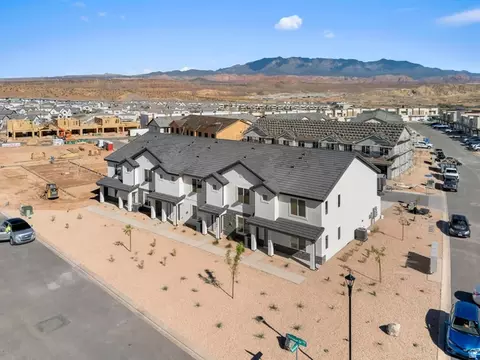 2214 S Wolverine Way #2526, Washington, UT 84780
