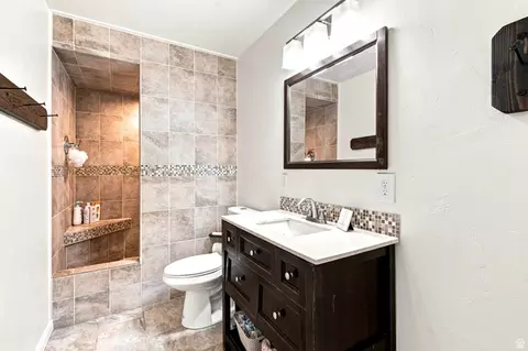 Bath - 323 S 2070 E, Spanish Fork, UT 84660 photo 5 of 5