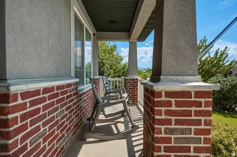 Exterior - 323 S 2070 E, Spanish Fork, UT 84660 photo 4 of 9