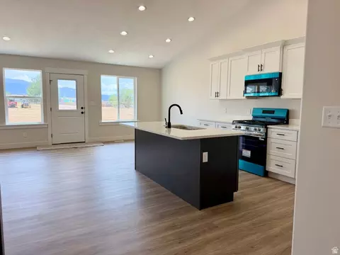 Kitchen - 846 E 100 S #3, Mount Pleasant, UT 84647 photo 1 of 5