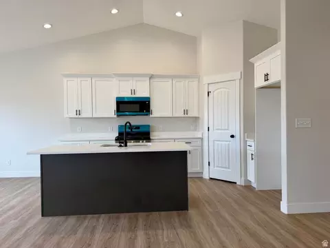 Kitchen - 846 E 100 S #3, Mount Pleasant, UT 84647 photo 2 of 5