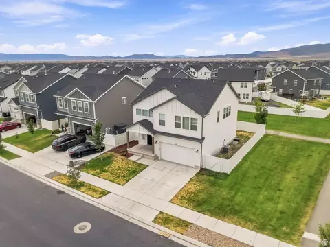5197 N Folkstone Dr, Eagle Mountain, UT 84005 photo 6