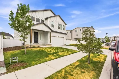 5197 N Folkstone Dr, Eagle Mountain, UT 84005 photo 4