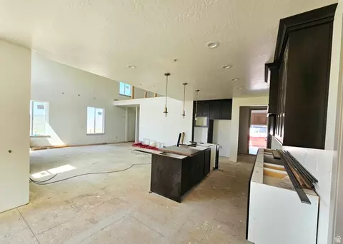 Kitchen - 791 W Summerhill Ln, Centerville, UT 84014 photo 2 of 3