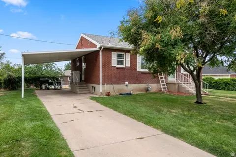 780 S Birch St E, Clearfield, UT 84015 photo 3