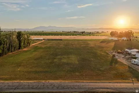930 S 800 E, Lewiston, UT 84320 photo 4
