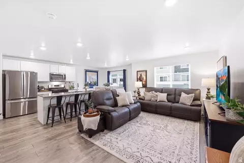 1123 W Hidden Spring Dr, Santaquin, UT 84655