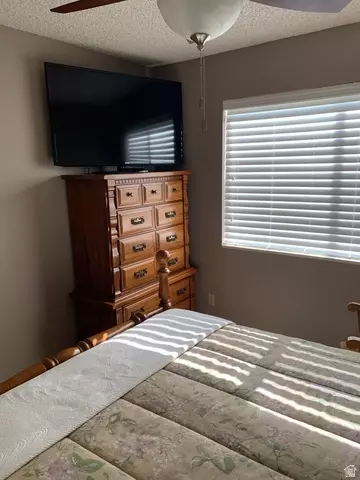 Bedroom - 220 W Mill Rd, Ferron, UT 84523 photo 4 of 5