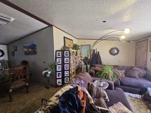 Living - 52 Quail Ct, Moab, UT 84532 photo 2 of 3