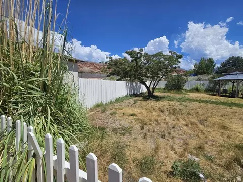 Exterior - 52 Quail Ct, Moab, UT 84532 photo 6 of 11