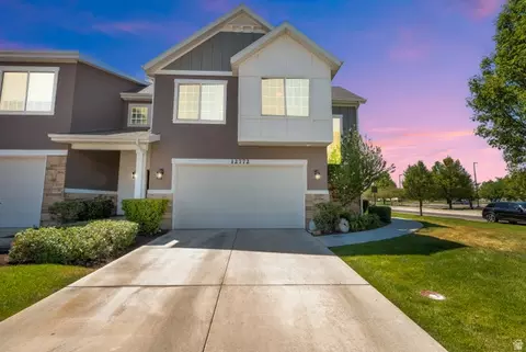 12772 S Village Creek Dr, Riverton, UT 84065