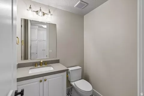 Bath - 1548 N 275 W, Orem, UT 84057 photo 1 of 4